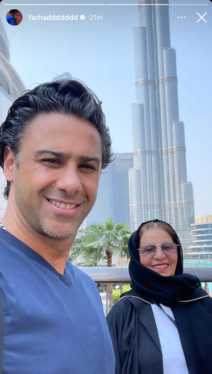 سلفی فرهاد مجیدی و مادرش در دبی
